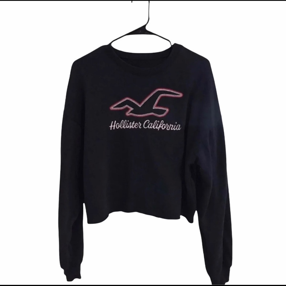 Hollister cropped sweatshirt medium
